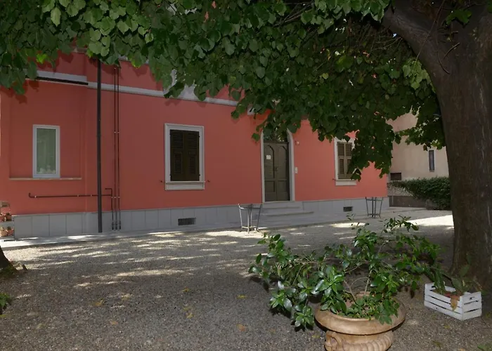 Rivaro Palace